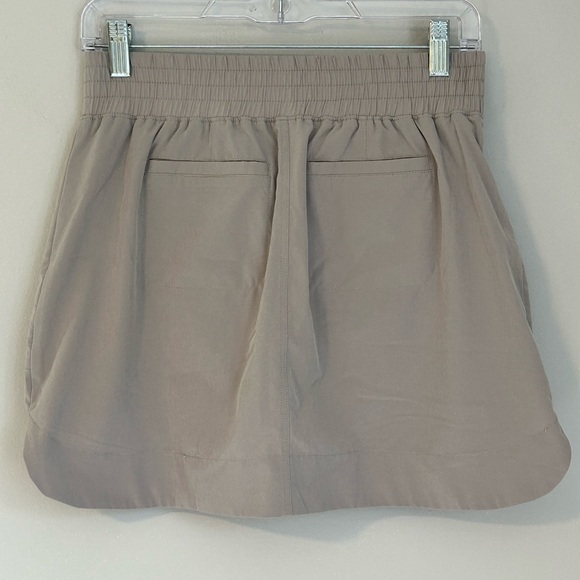 NWOT Kyodan Tan Athletic Skirt with Pockets P/S - Picture 5 of 5